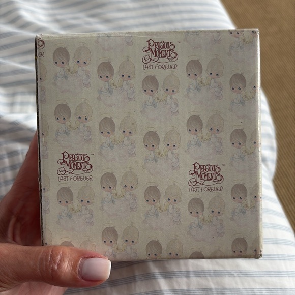 Precious Moments Cream and Pink Bath & Body Accessory - Picture 3 of 4